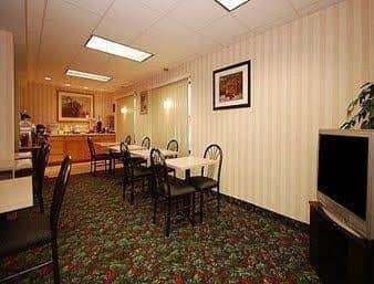 Motel 6 North Lima OH