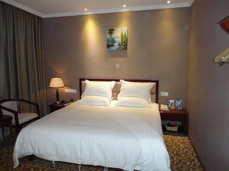 Greentree Inn
