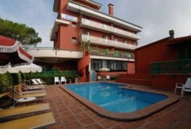 Albergo La Querceta Albergo La Querceta