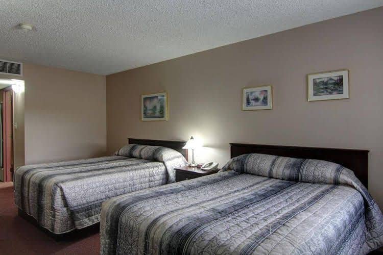 Stanford Inn and Suites Stanford Inn and Suites