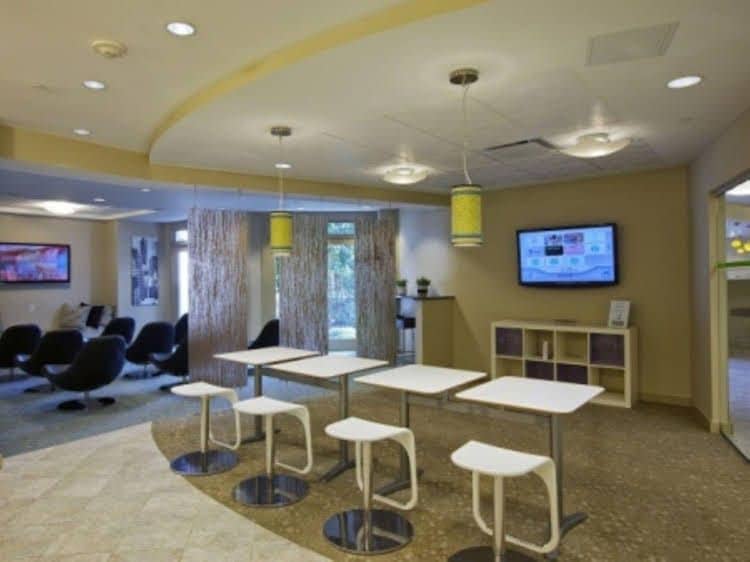 Global Luxury Suites at Broad Street