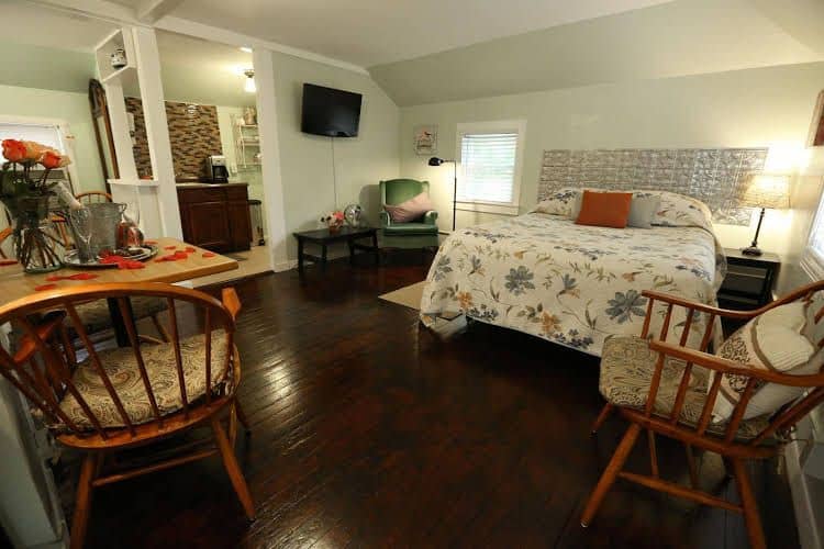 OCaseys Boutique Inn