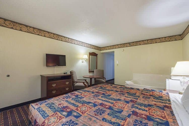 Rodeway Inn on the Parkway