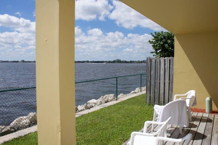 Palm Beach Waterfront Suites Palm Beach Waterfront Suites