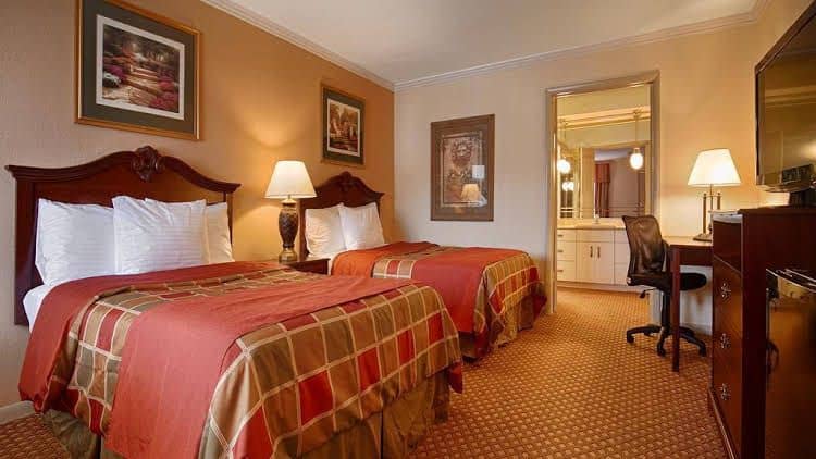 Days Inn and Suites Roseville