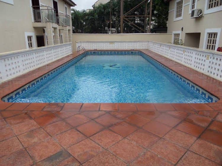 Noahs Ark and Suites