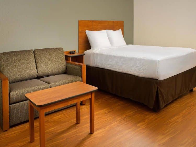 WoodSpring Suites Bakersfield