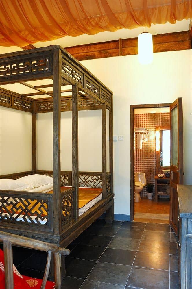 Courtyard 7 Hotel