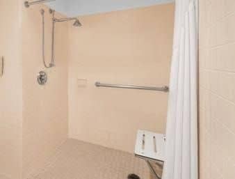 Baymont Inn and Suites Litchfield