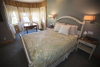 Shooting Star Bed and Breakfast Shooting Star Bed and Breakfast