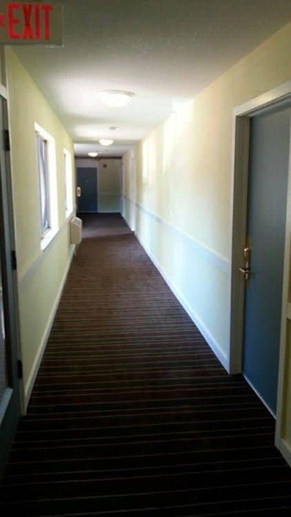 Riverwalk Inn and Suites