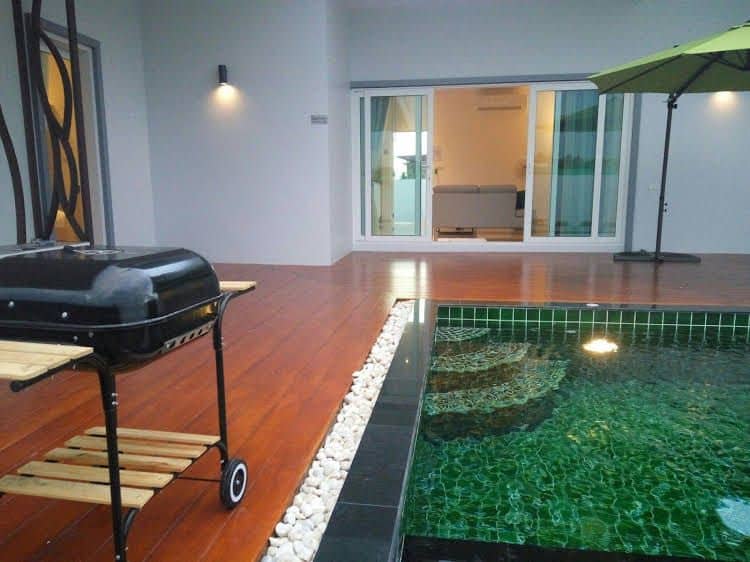 Jira Pool Villa 11/12