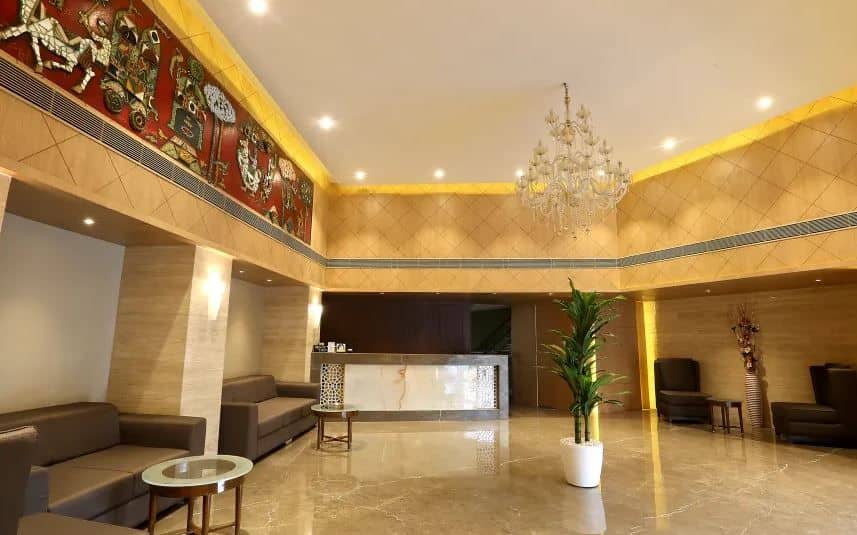 Cental Beacon Hotel In Surat