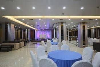 Fab Janakpuri Fab Janakpuri