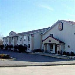 Country Hearth Inn And Suites Rocky Mount
