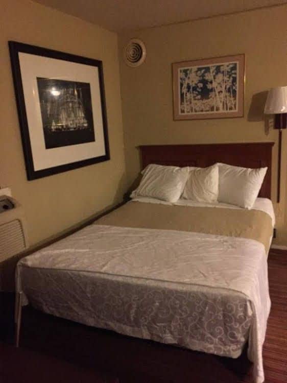 Ranch House Inn and Suites