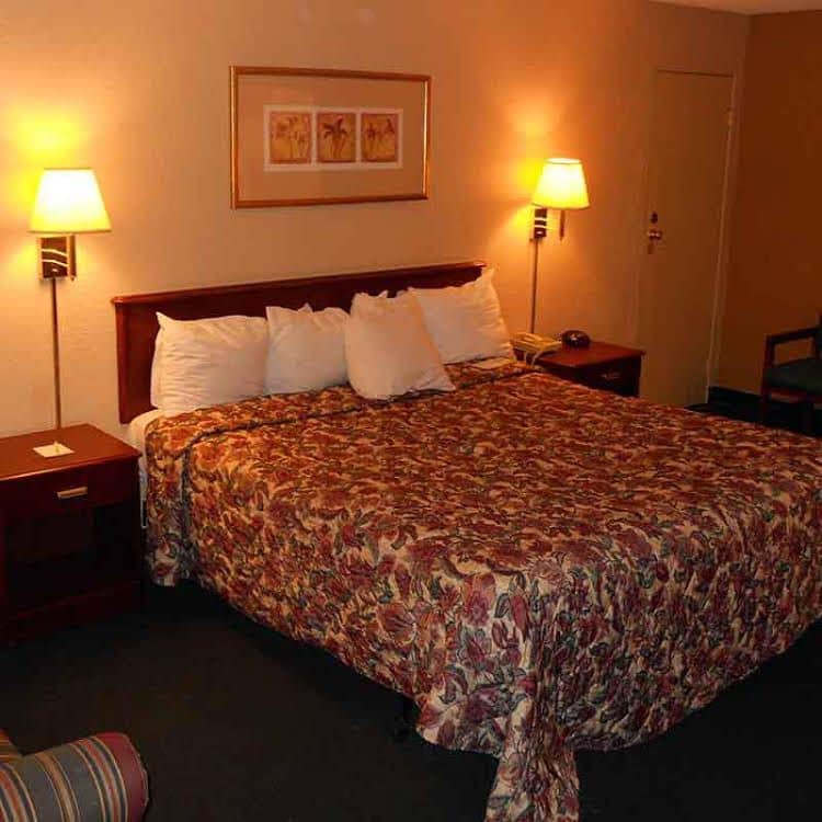 Knights Inn Tell City