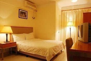 Maple Leaf Guihuayuan Business Apartment