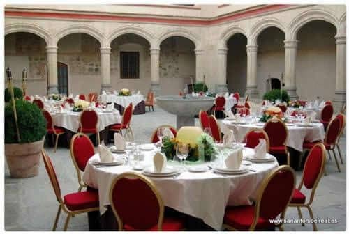 Restaurante Claustro de San Antonio El Real Restaurante Claustro de San Antonio El Real