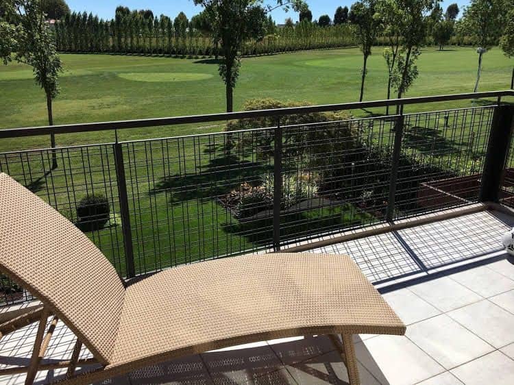HomeToBe Golf and Venice Apartment