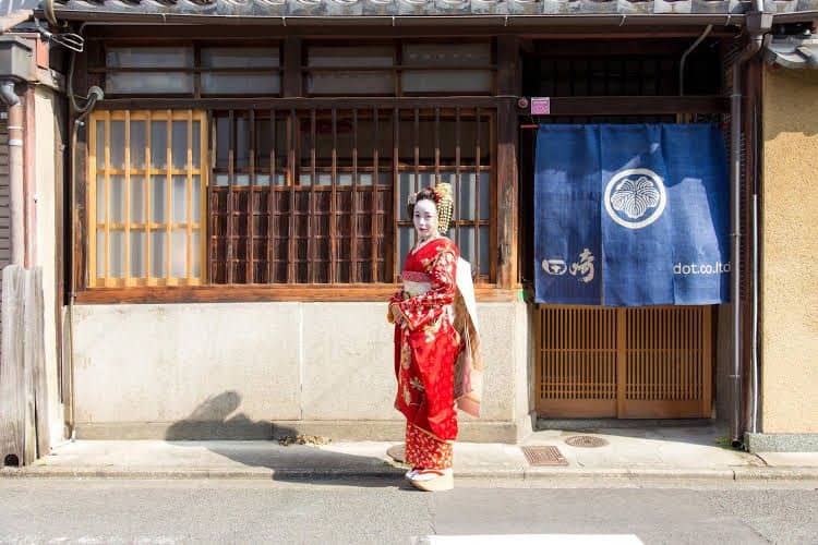 Tasakiya Tasakiya