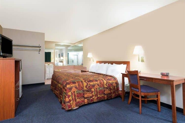 Knights Inn Elizabethtown