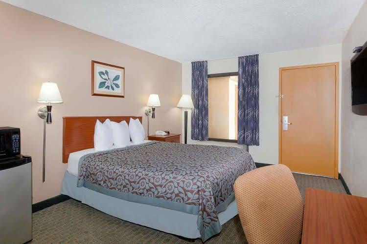 Days Inn Baton Rouge South