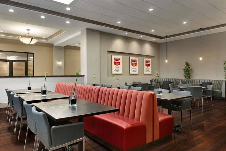Radisson Detroit Metro Airport