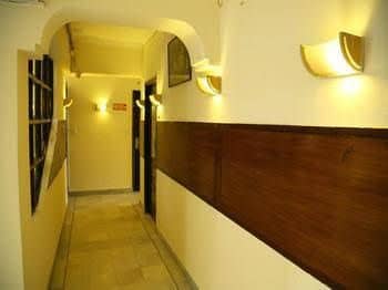 OYO Premium Rowland Road OYO Premium Rowland Road