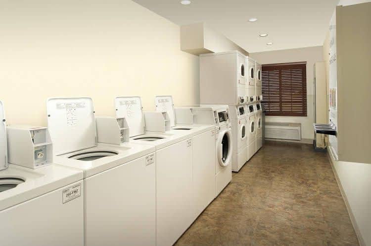 WoodSpring Suites Wichita Airport