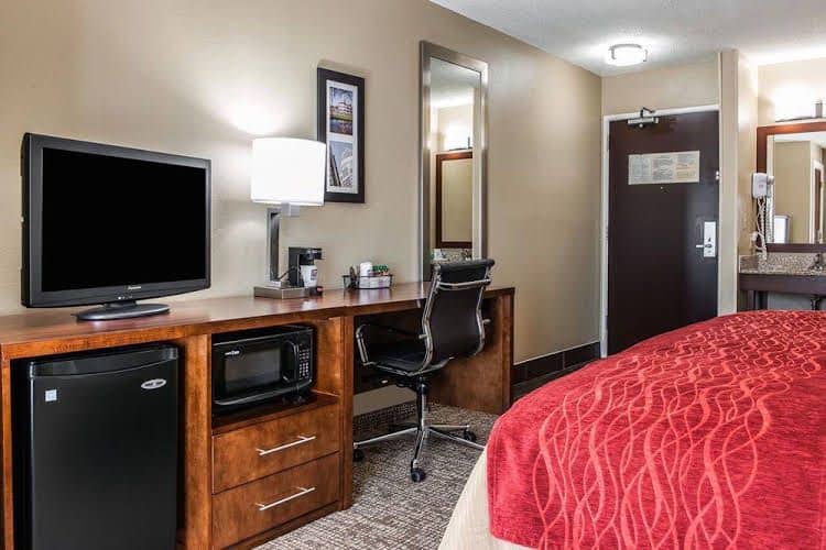 Comfort Inn and Suites