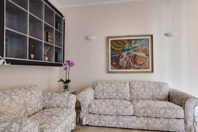 Kometa Suites and Apartments