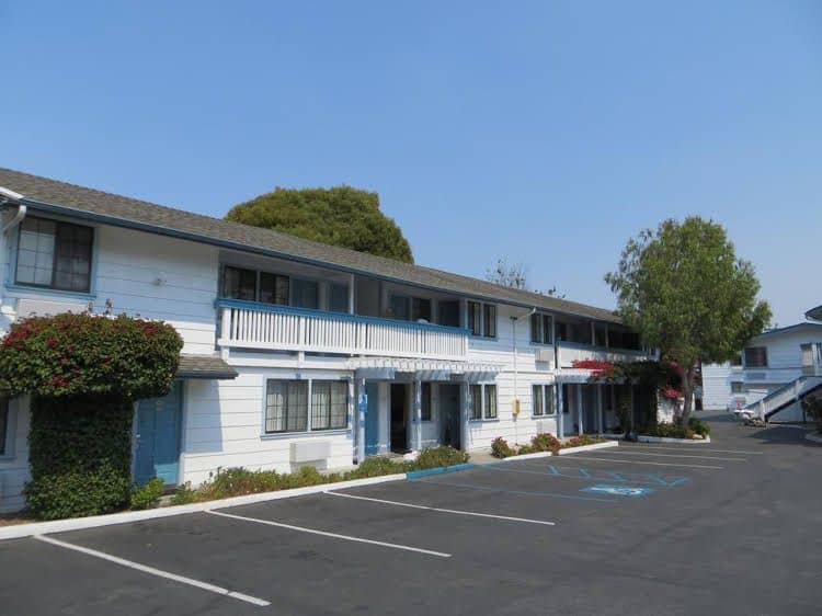 Arbor Inn Monterey