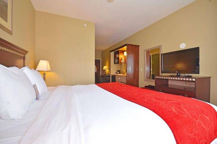 Baymont Inn and Suites Colorado Springs Baymont Inn and Suites Colorado Springs
