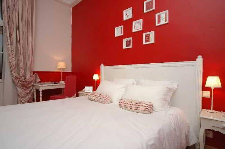 Qualys Le Londres and Appartements