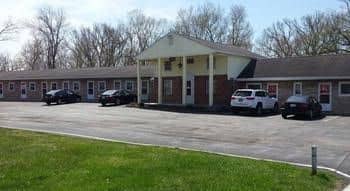 Colonial West Motel Colonial West Motel