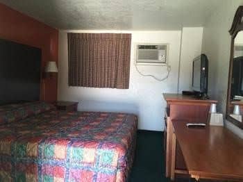 Hallmark Inn Hallmark Inn