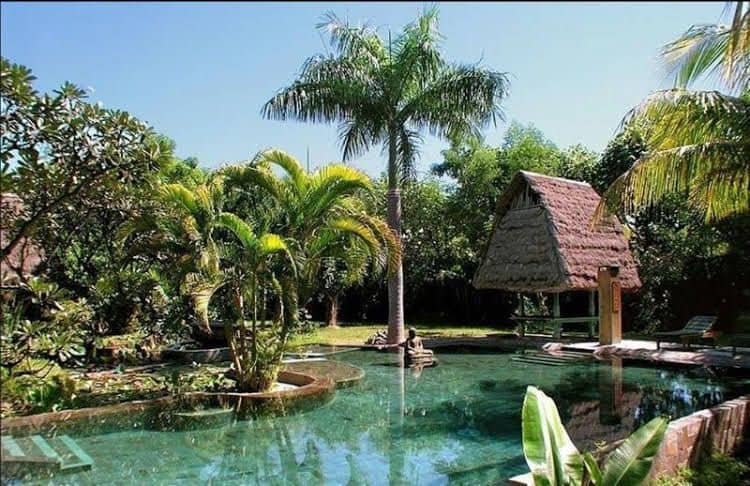 Pondok Sari Beach Bungalow