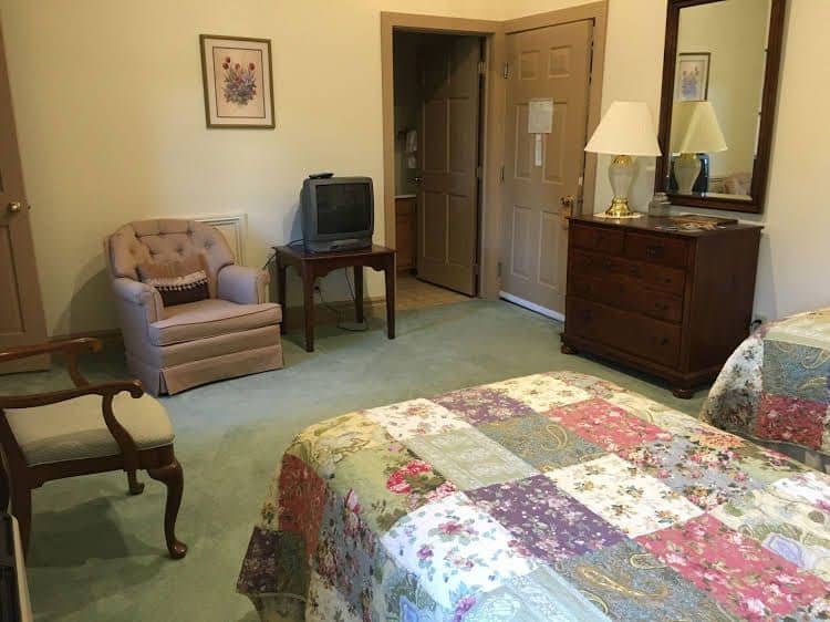 Oak Valley Inn and Suites