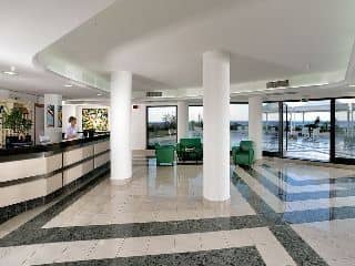 Mirabeau Park Hotel