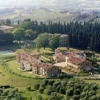 IL BORGO DI VILLA BOSSI PUCCI IL BORGO DI VILLA BOSSI PUCCI