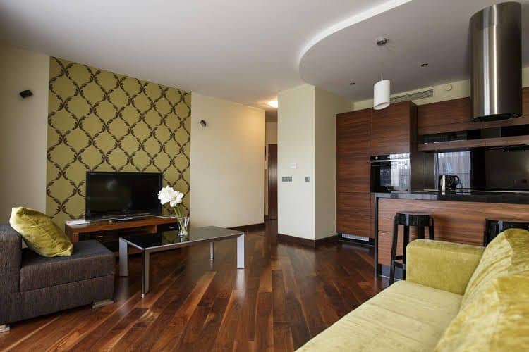 Luxury Apartments Just In Center