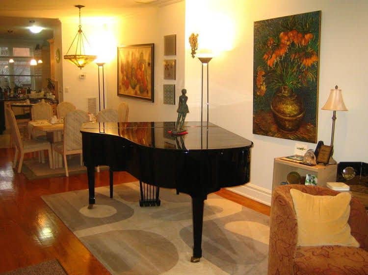 Clinton and Bloor Bed and Breakfast