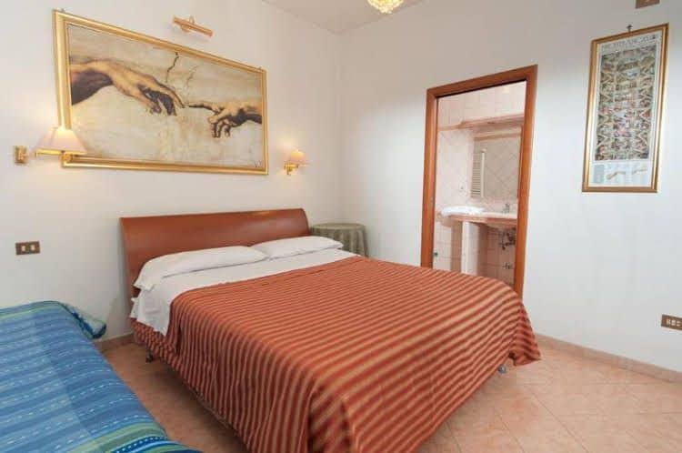 Grand B and B Suites At Saint Paul