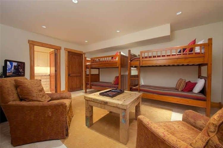 Granite Ridge Lodge