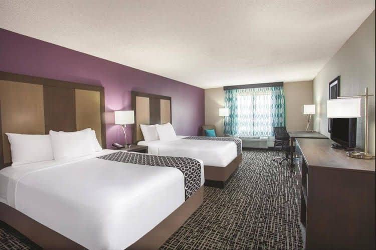La Quinta Inn and Suites Hopkinsville La Quinta Inn and Suites Hopkinsville