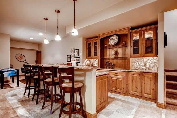 Trot SkiHouse Main Street Private Home by Pinnacle Lodging