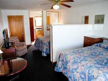 Echo Motel and Oceanfront Cottages
