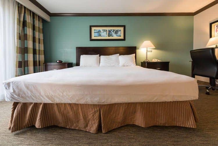 Vanllee and Suites Vanllee and Suites