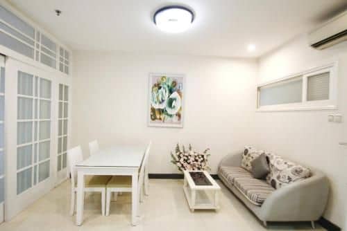 Queen Central Apartment Hotel